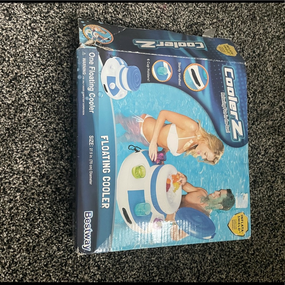 Floating cooler